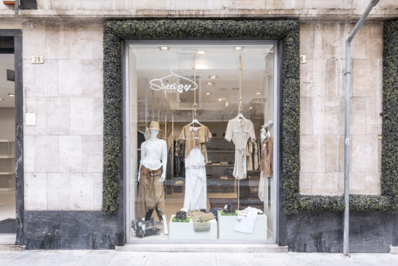 Negozi shop di vestiti